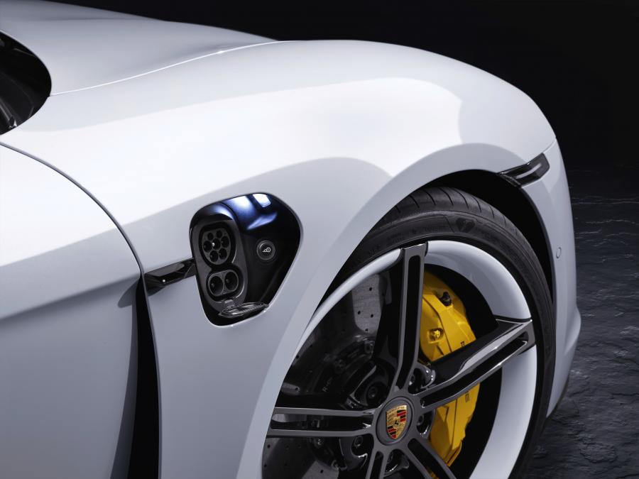 Детали экстерьера Porsche Taycan Turbo S 2019 года  (WW) (фото 4 из 46)